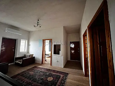 Satılır 4 otaqlı həyət evi 330 m²