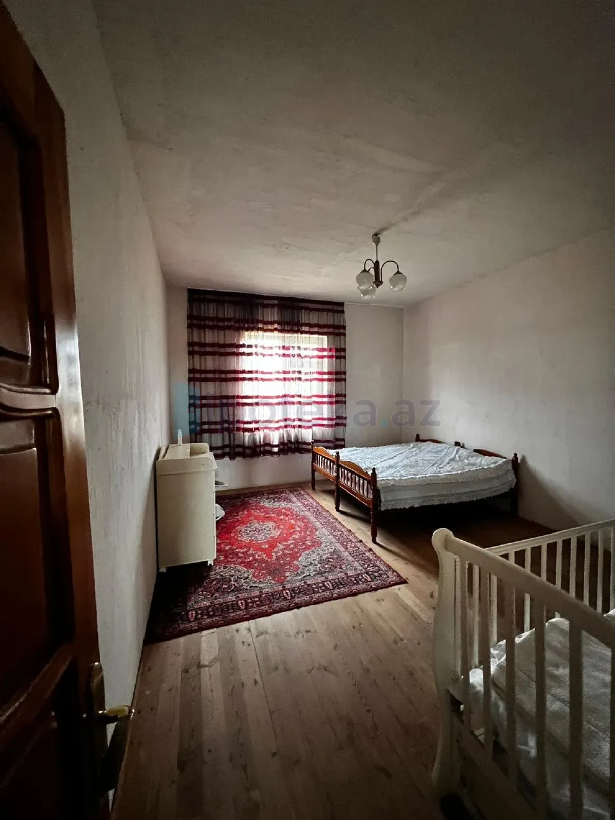 Satılır 4 otaqlı həyət evi 330 m²