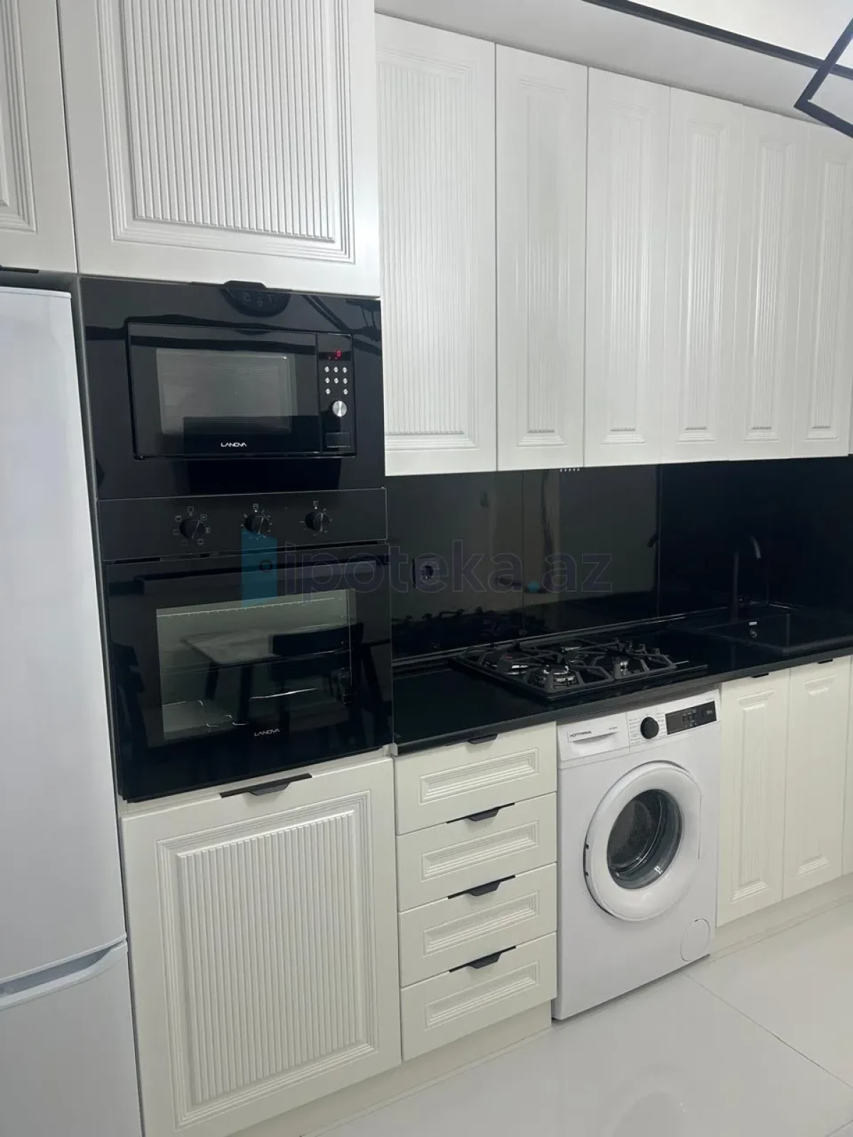 Satılır 2 otaqlı yeni tikili 60 m²