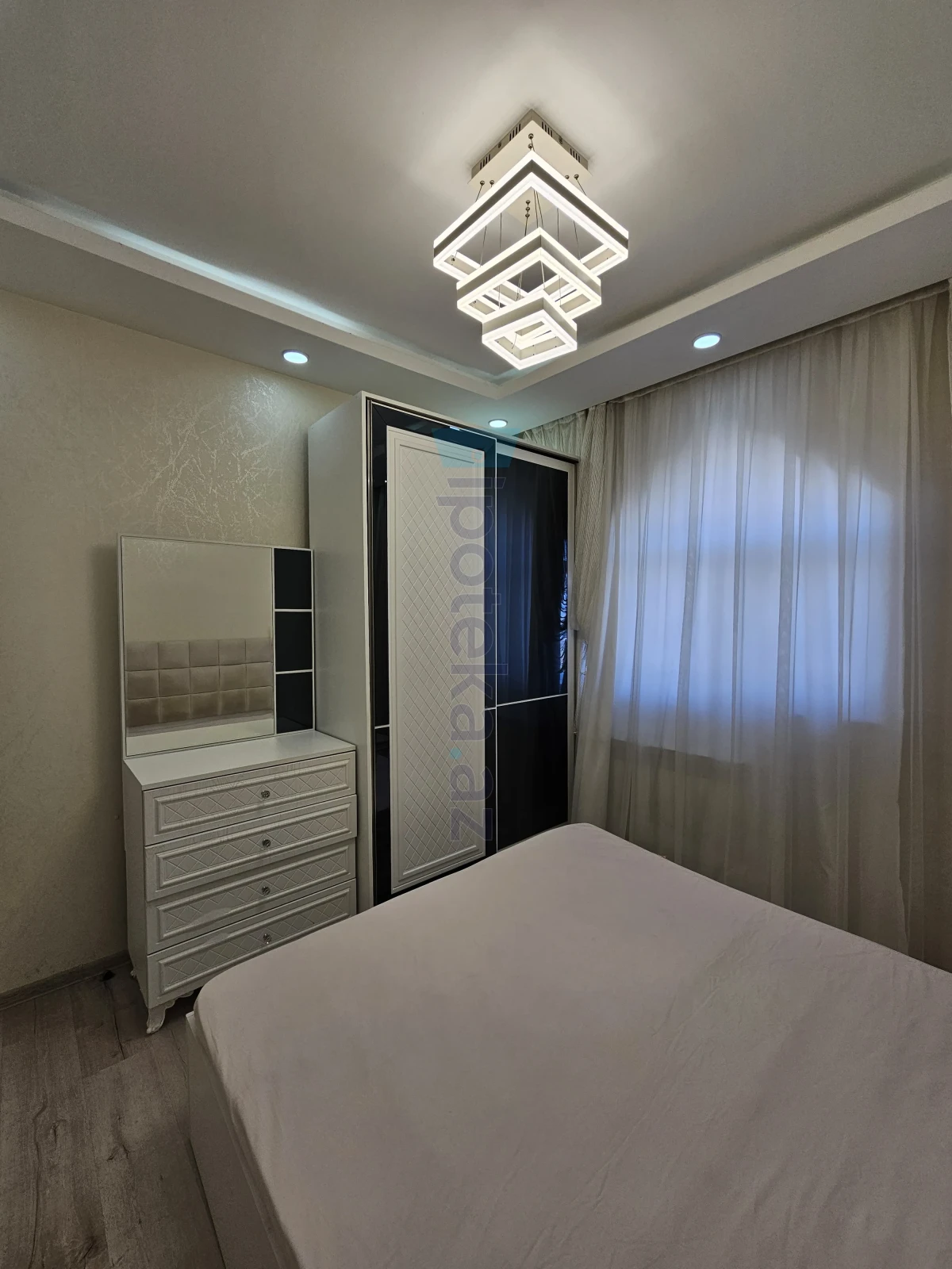 Satılır 2 otaqlı yeni tikili 48 m²