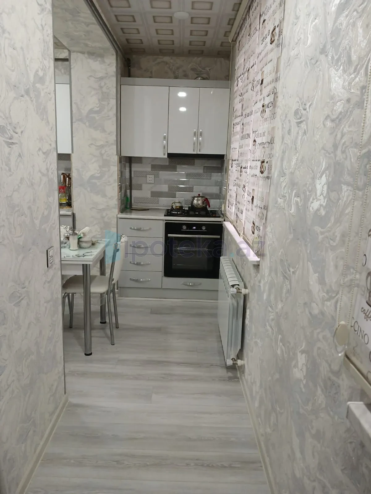Satılır 1 otaqlı köhnə tikili 40 m²