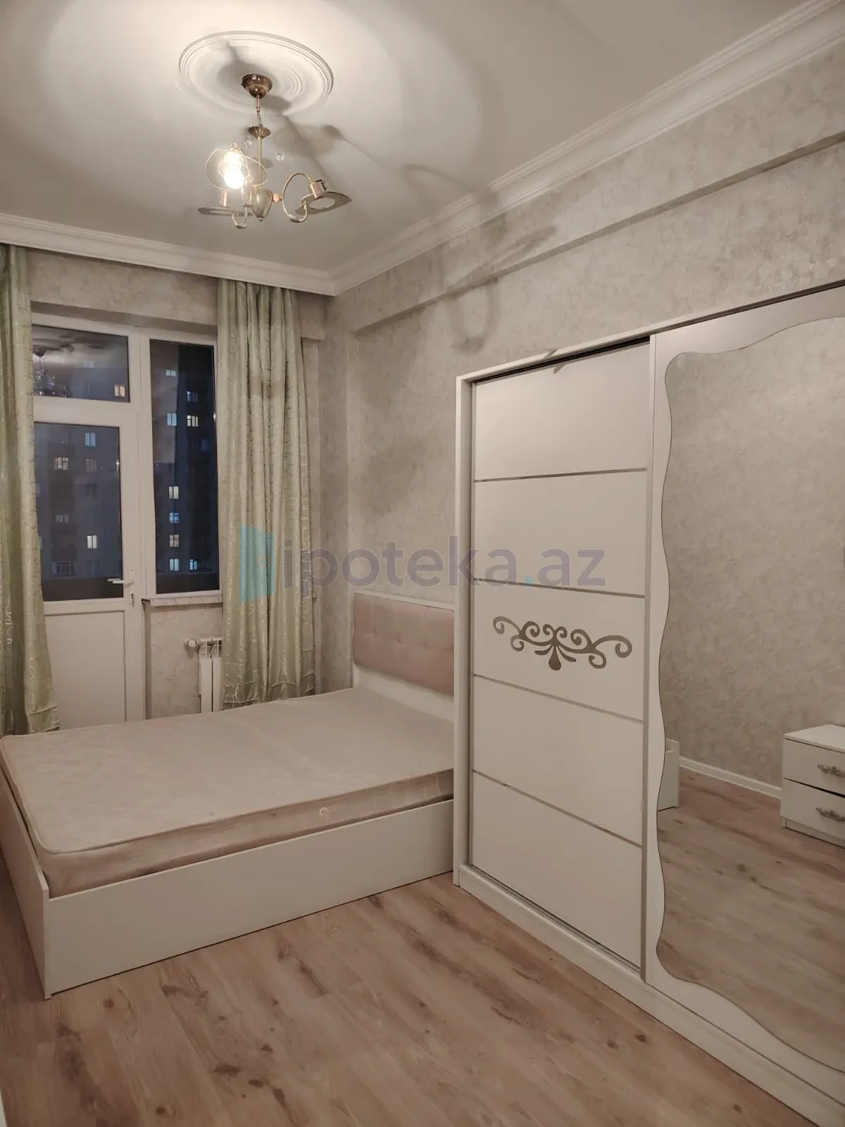 Satılır 2 otaqlı yeni tikili 63 m²
