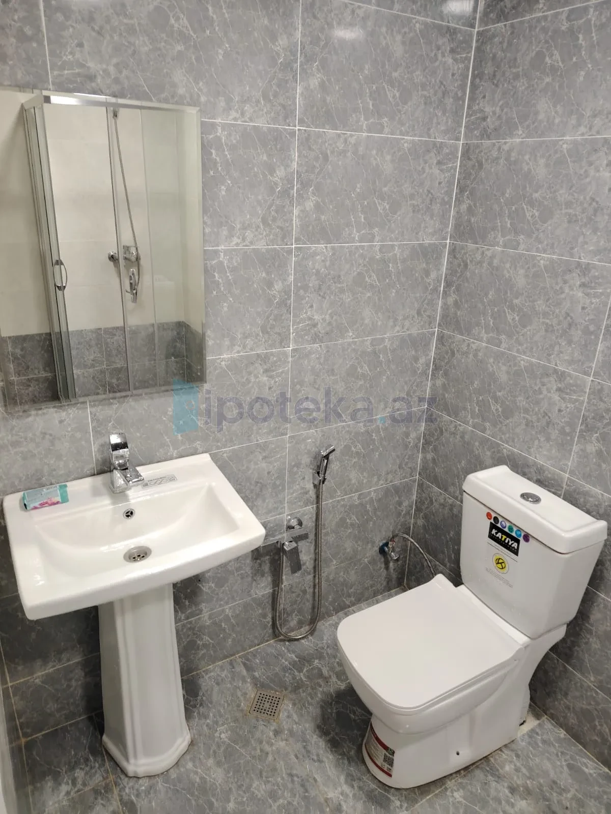 Satılır 2 otaqlı yeni tikili 63 m²