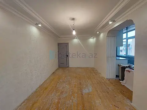 Satılır 3 otaqlı köhnə tikili 65 m²