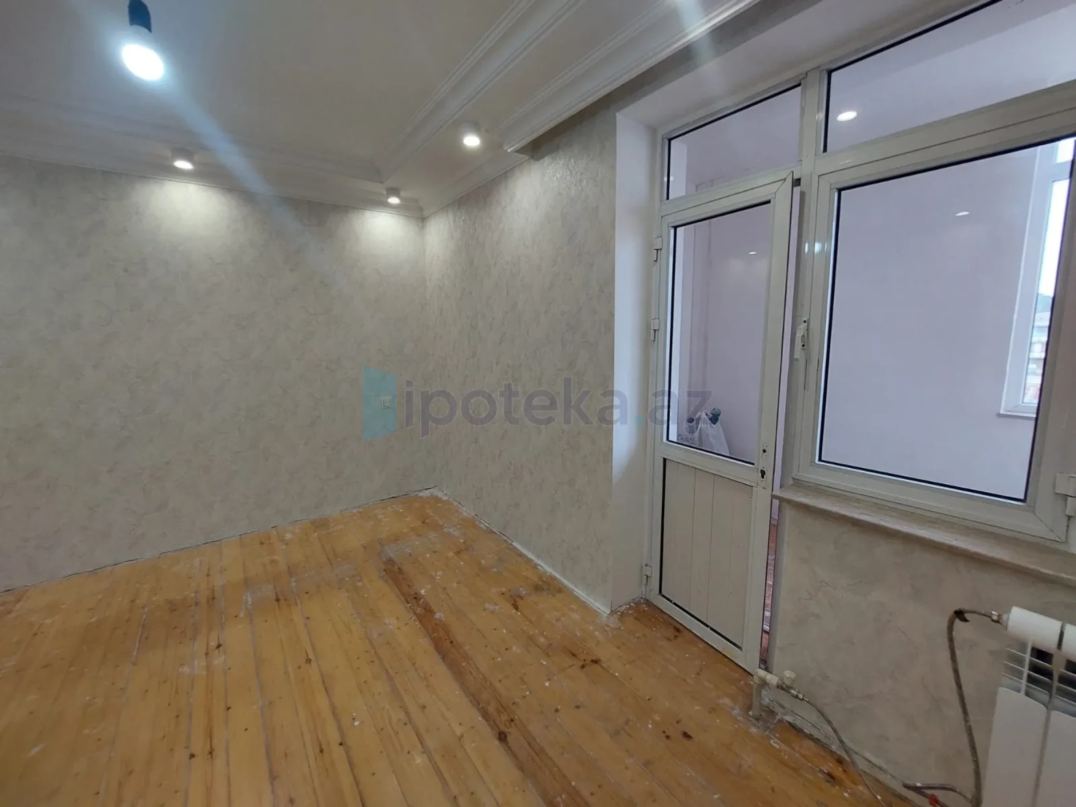 Satılır 3 otaqlı köhnə tikili 65 m²