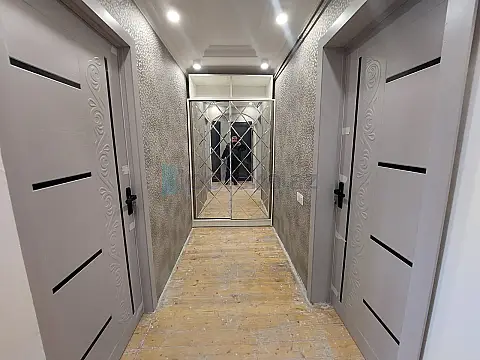Satılır 3 otaqlı köhnə tikili 65 m²