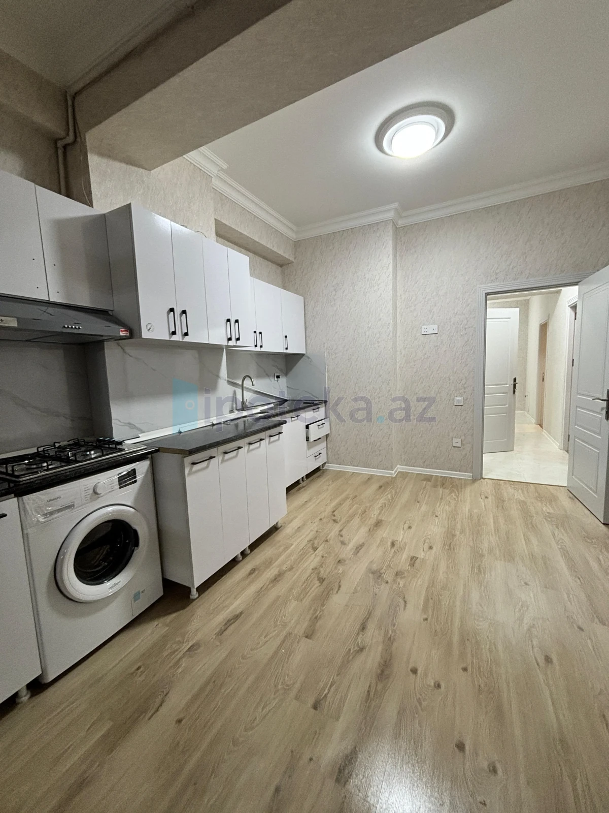 Satılır 2 otaqlı yeni tikili 99 m²