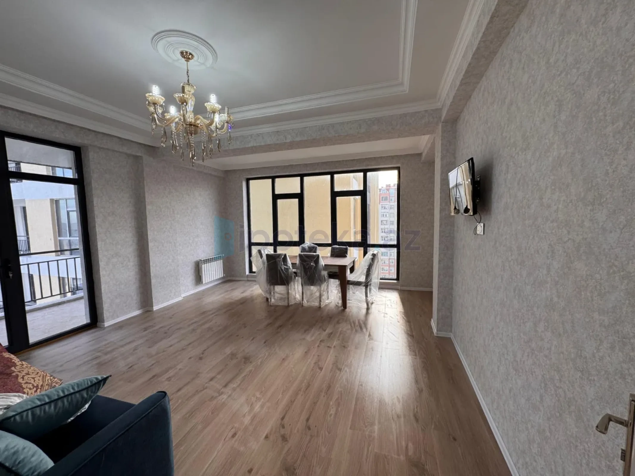 Satılır 2 otaqlı yeni tikili 95 m²