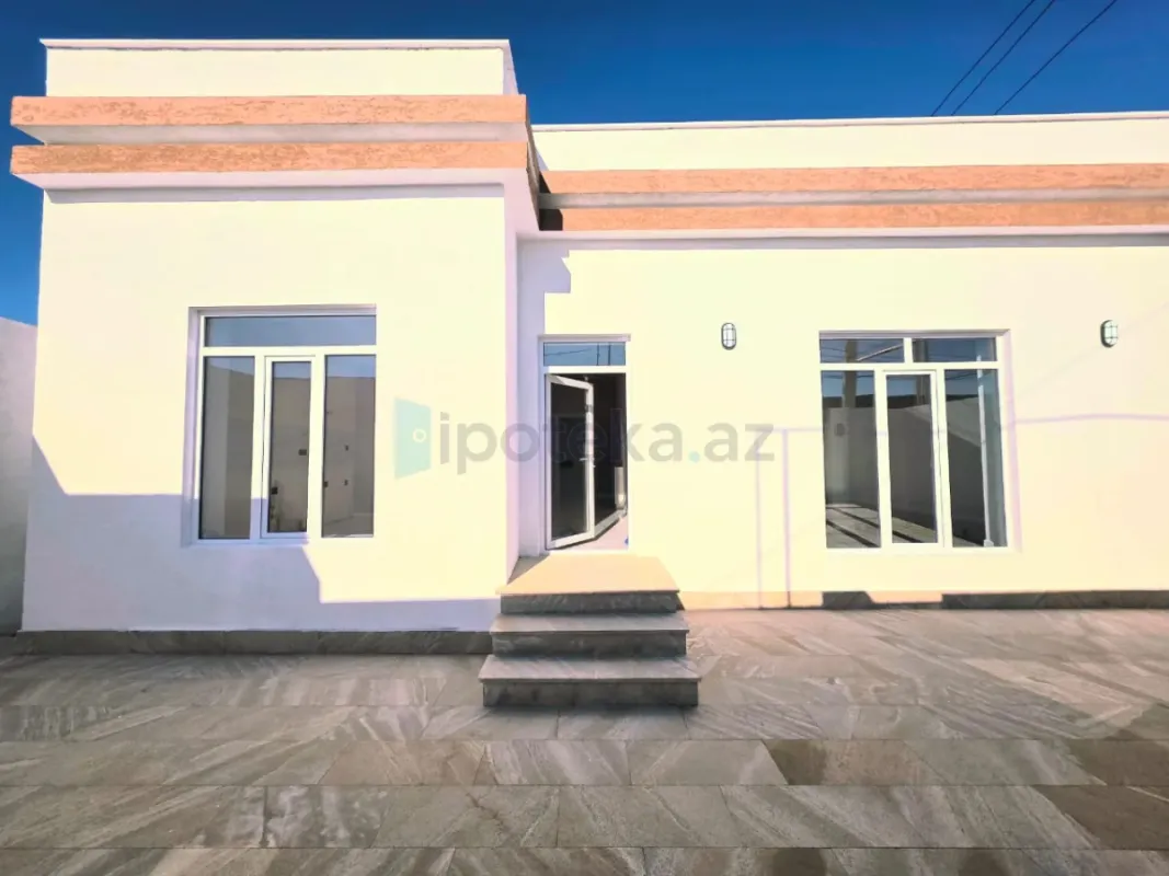 Satılır 4 otaqlı mənzil 120 m²