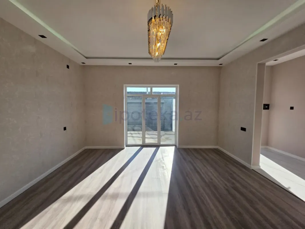Satılır 4 otaqlı mənzil 120 m²