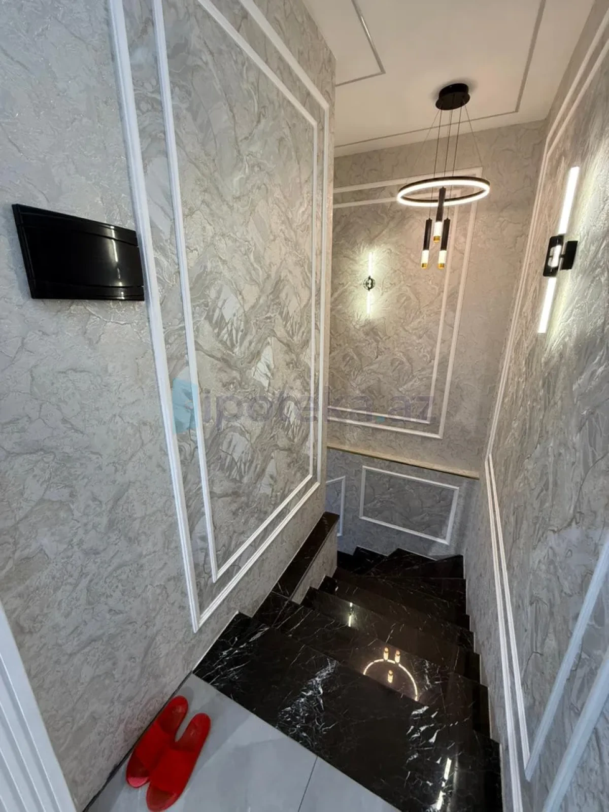 Satılır 6 otaqlı həyət evi 300 m²