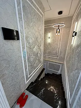 Satılır 6 otaqlı həyət evi 300 m²