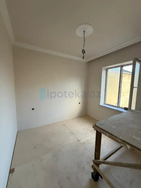 Satılır 6 otaqlı həyət evi 150 m²