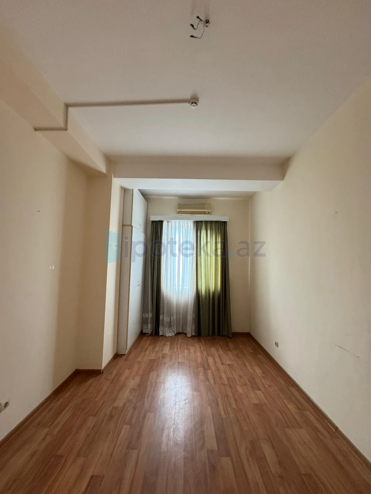 Satılır 4 otaqlı yeni tikili 208 m²
