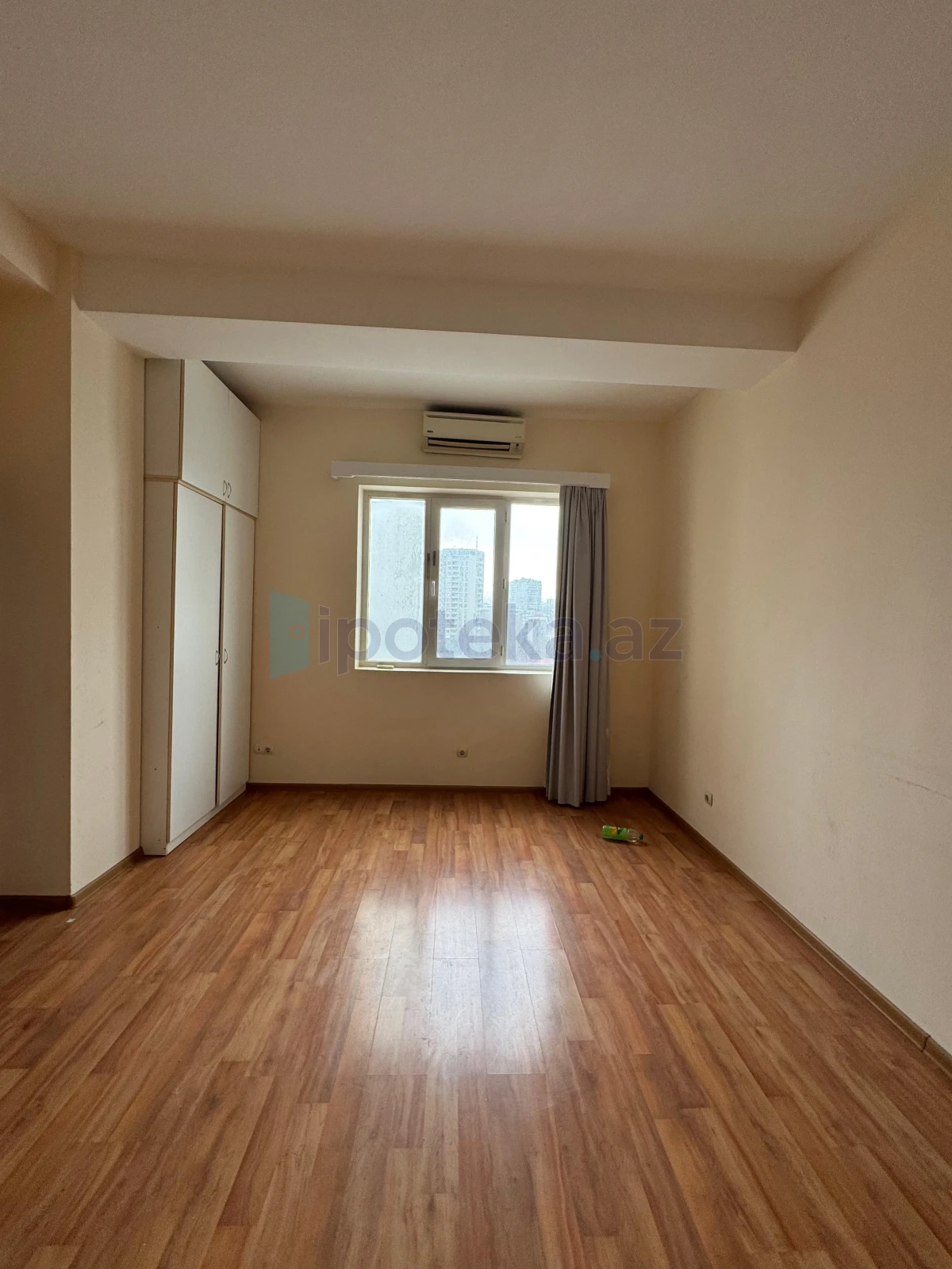 Satılır 4 otaqlı yeni tikili 208 m²