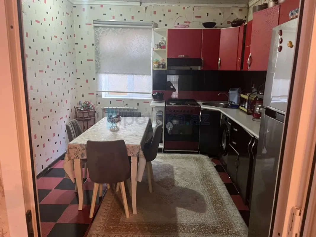 Satılır 5 otaqlı həyət evi 150 m²
