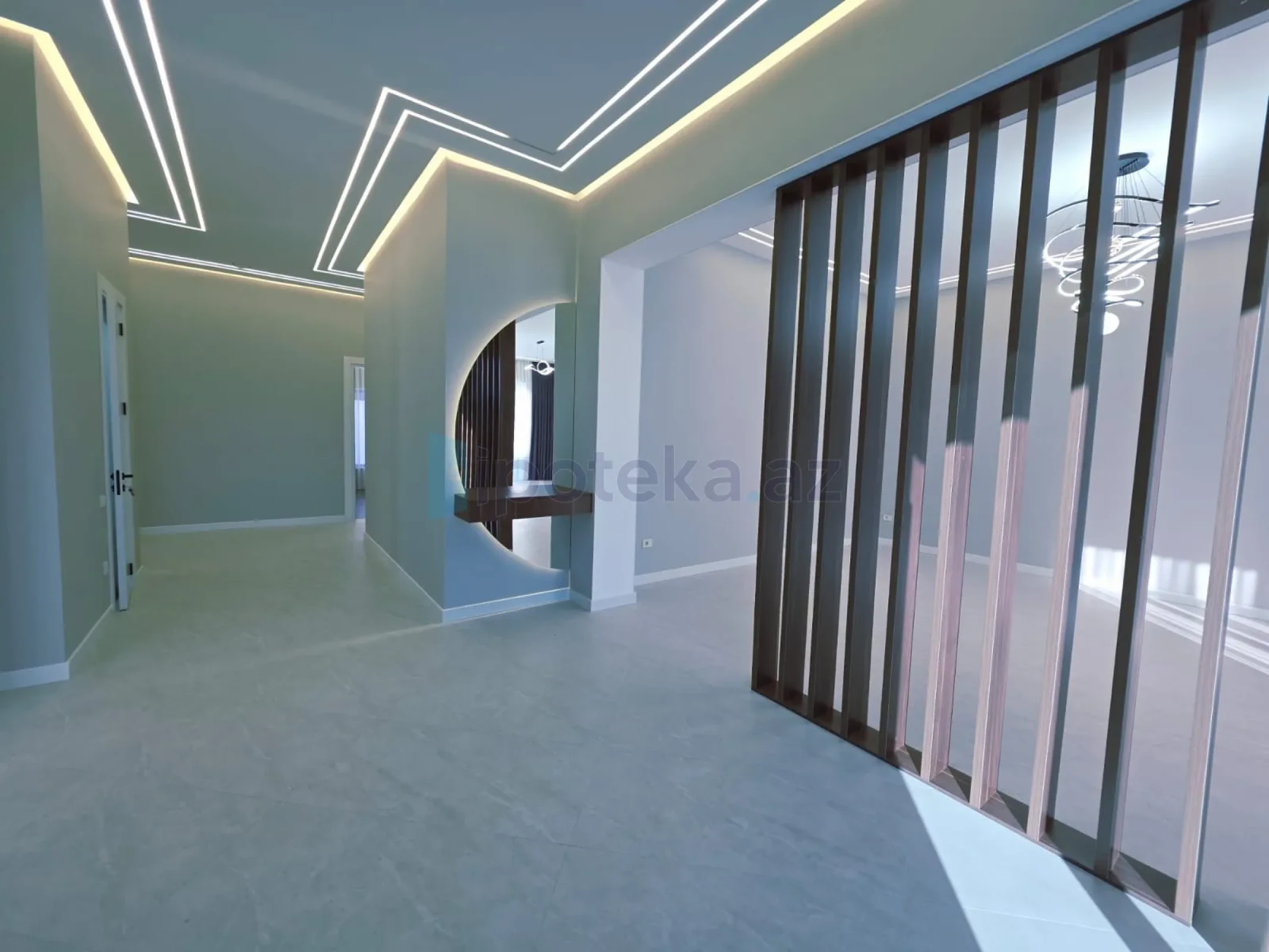 Satılır 5 otaqlı həyət evi 260 m²