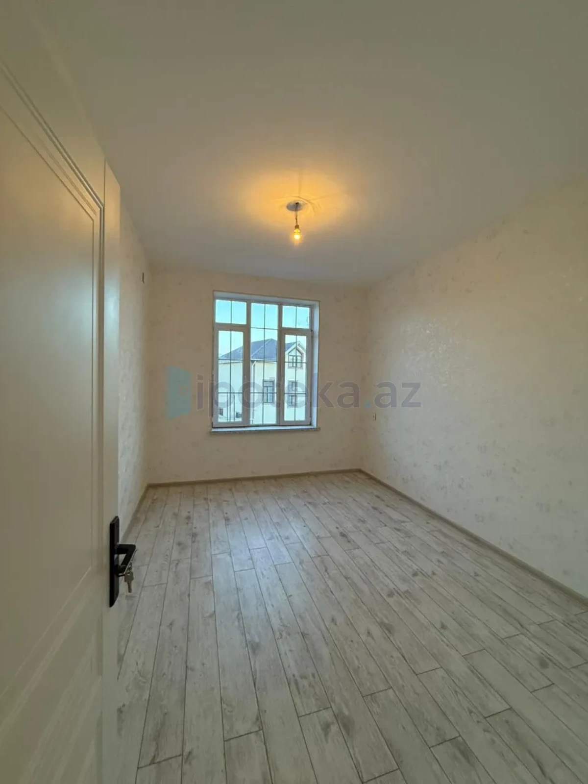 Satılır 4 otaqlı həyət evi 130 m²