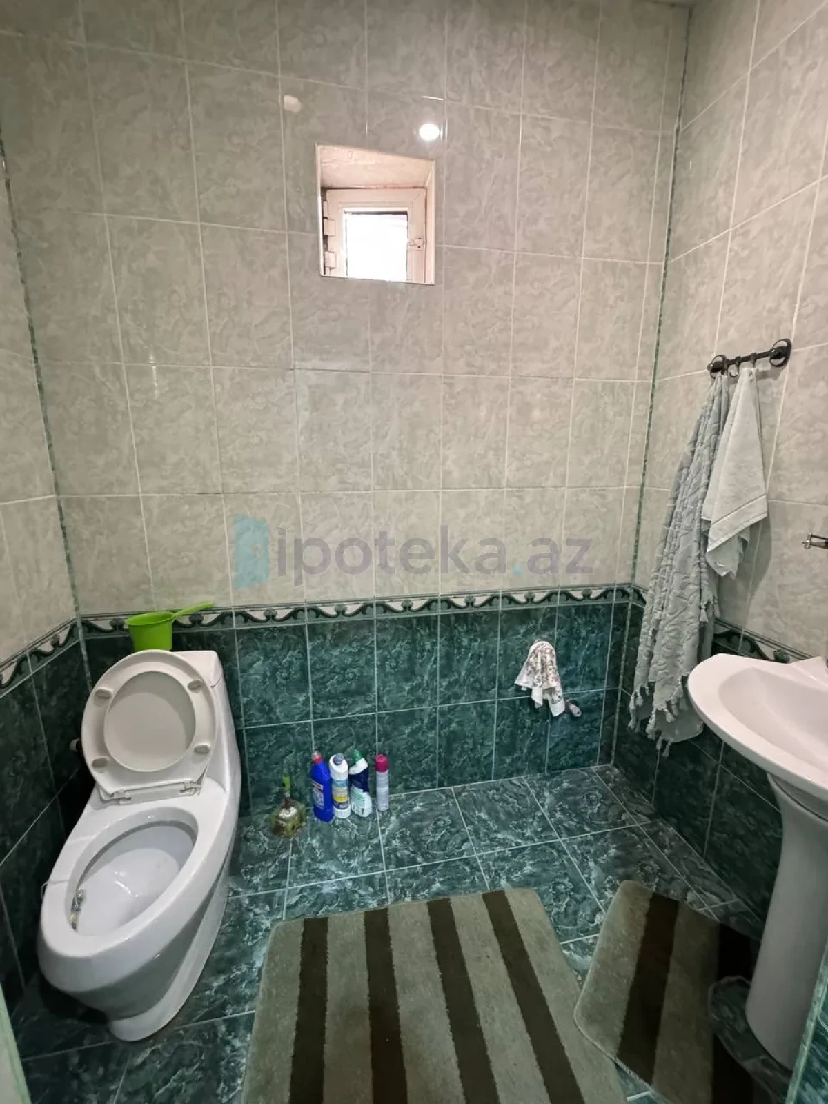 Satılır 6 otaqlı həyət evi 300 m²