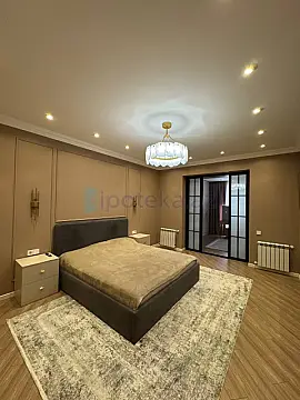 Satılır 3 otaqlı köhnə tikili 110 m²