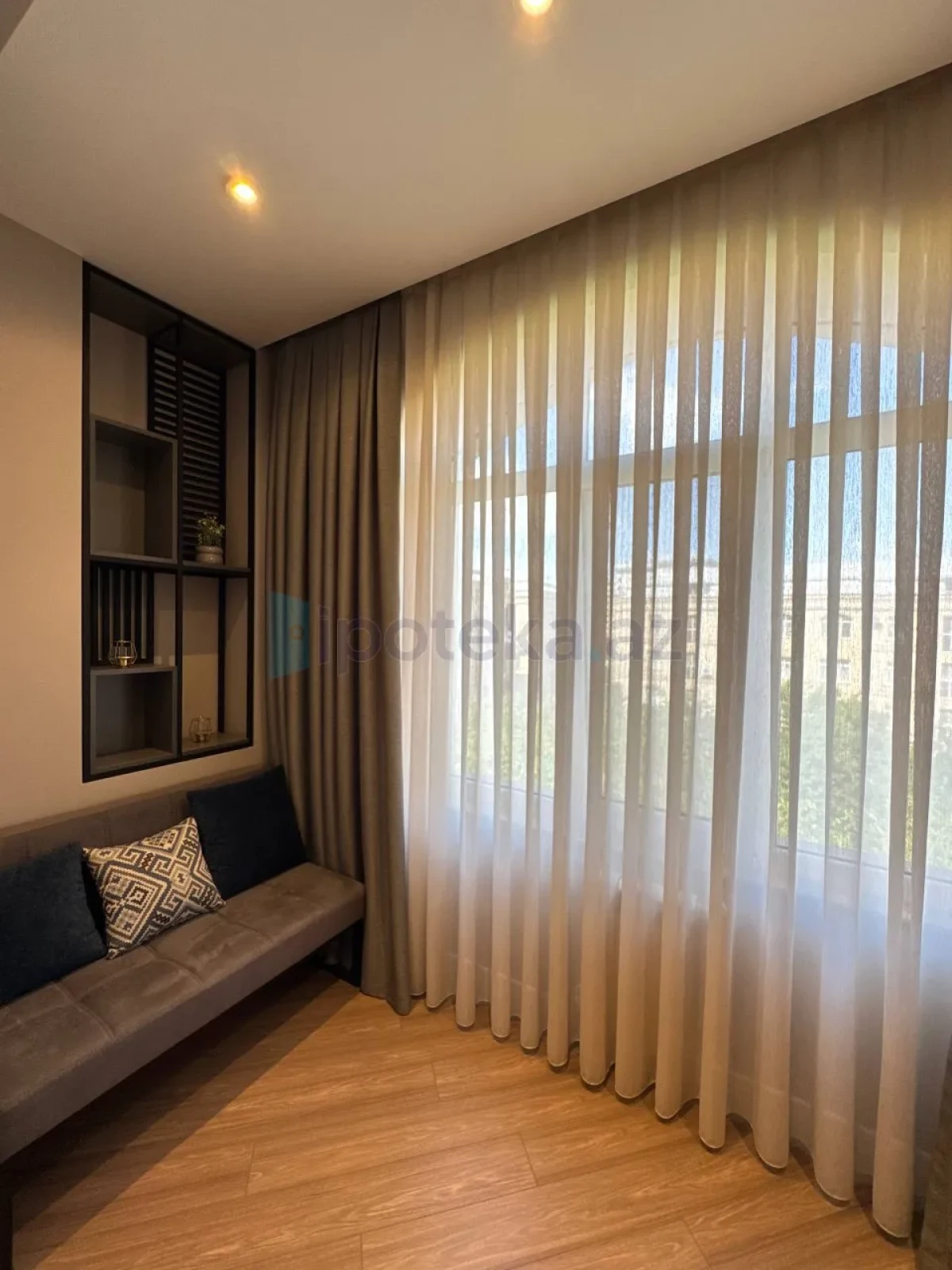 Satılır 3 otaqlı köhnə tikili 110 m²