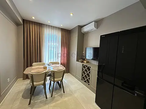 Satılır 3 otaqlı köhnə tikili 110 m² — Bakı, Nəsimi 3 otaq 110.00 m²