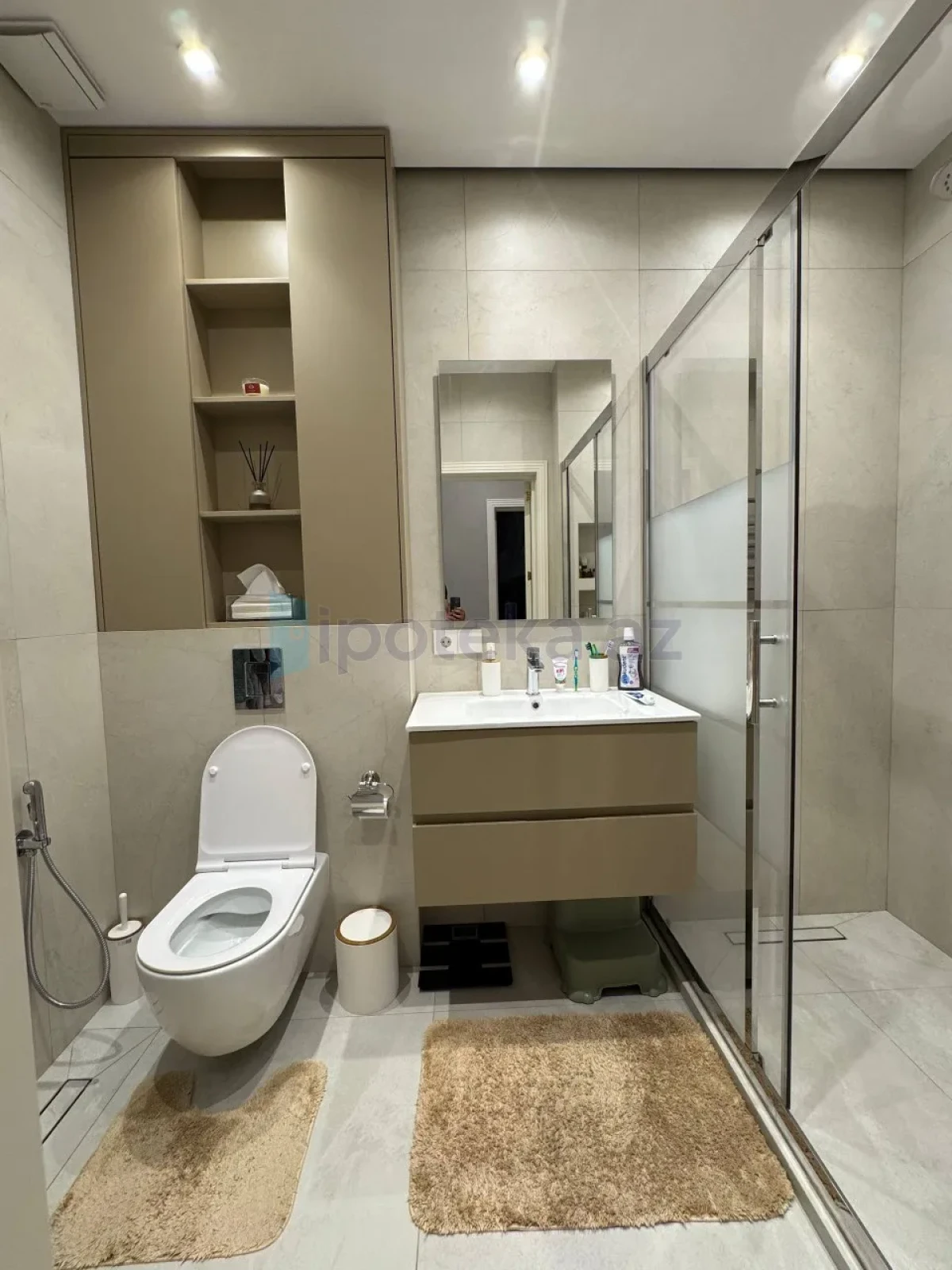 Satılır 3 otaqlı köhnə tikili 110 m²