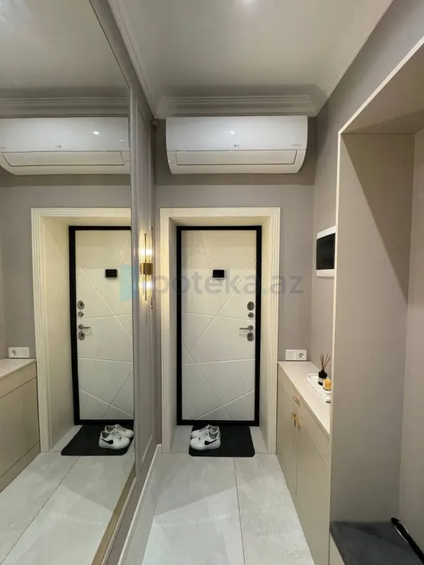 Satılır 3 otaqlı köhnə tikili 110 m²