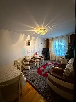 Satılır 8 otaqlı həyət evi 230 m²