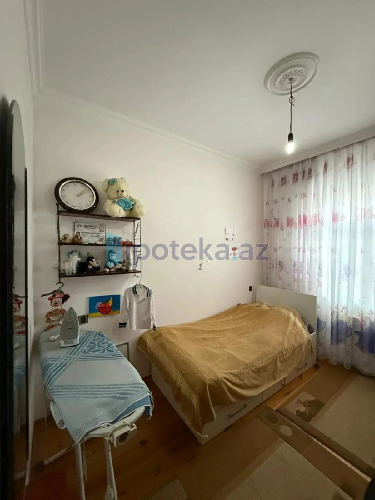 Satılır 8 otaqlı həyət evi 230 m²