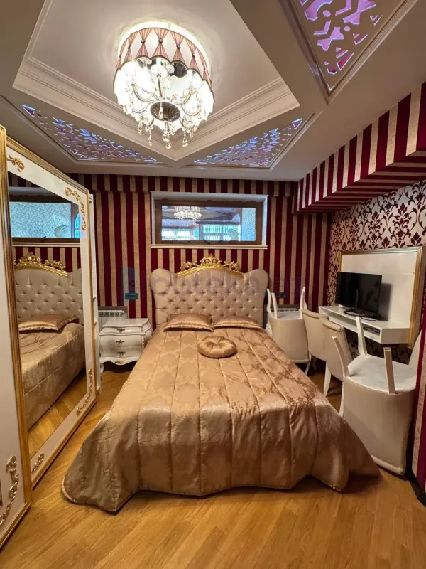 Satılır 6 otaqlı yeni tikili 360 m²