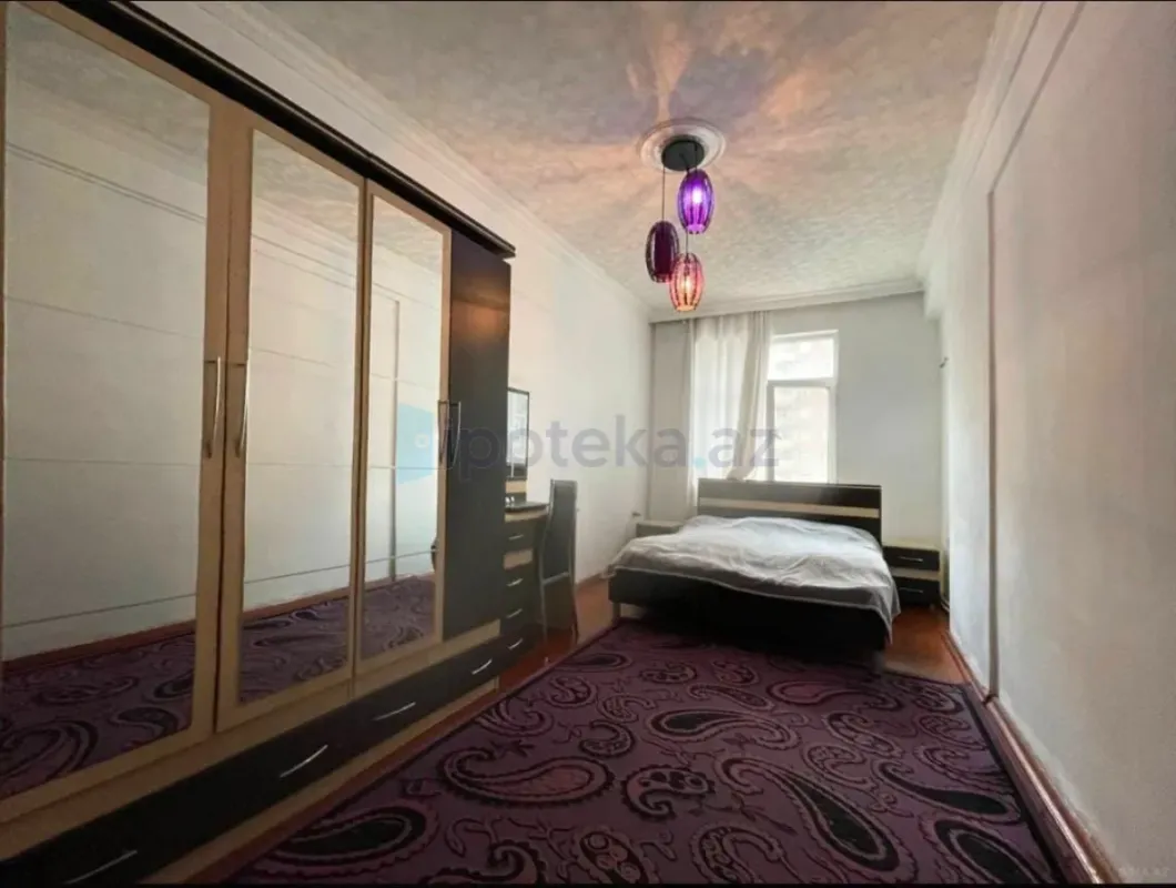 Satılır 4 otaqlı yeni tikili 135 m²