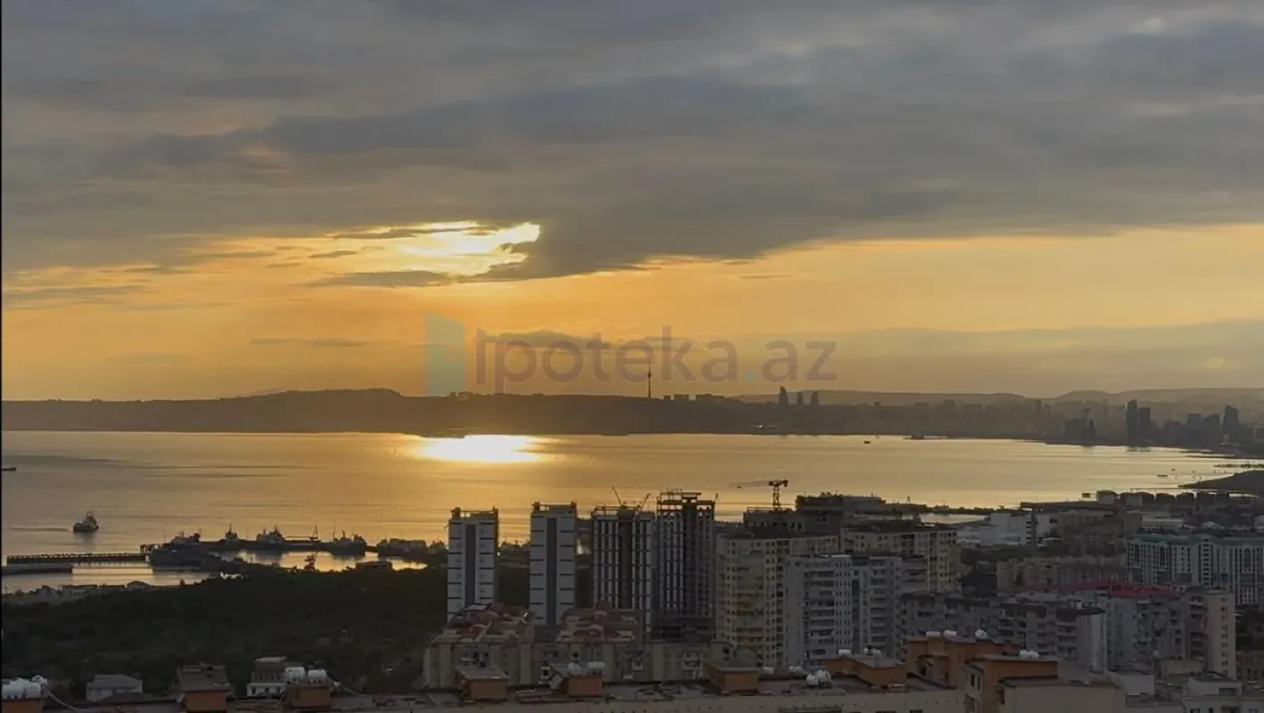 Satılır 2 otaqlı köhnə tikili 65 m²