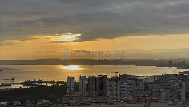 Satılır 2 otaqlı köhnə tikili 65 m²