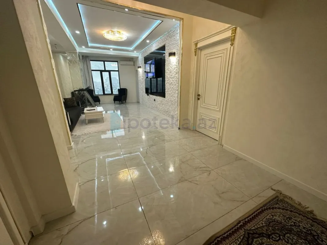 Satılır 3 otaqlı yeni tikili 98 m²