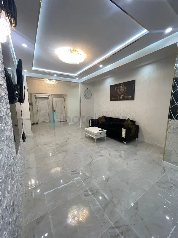 Satılır 3 otaqlı yeni tikili 98 m²