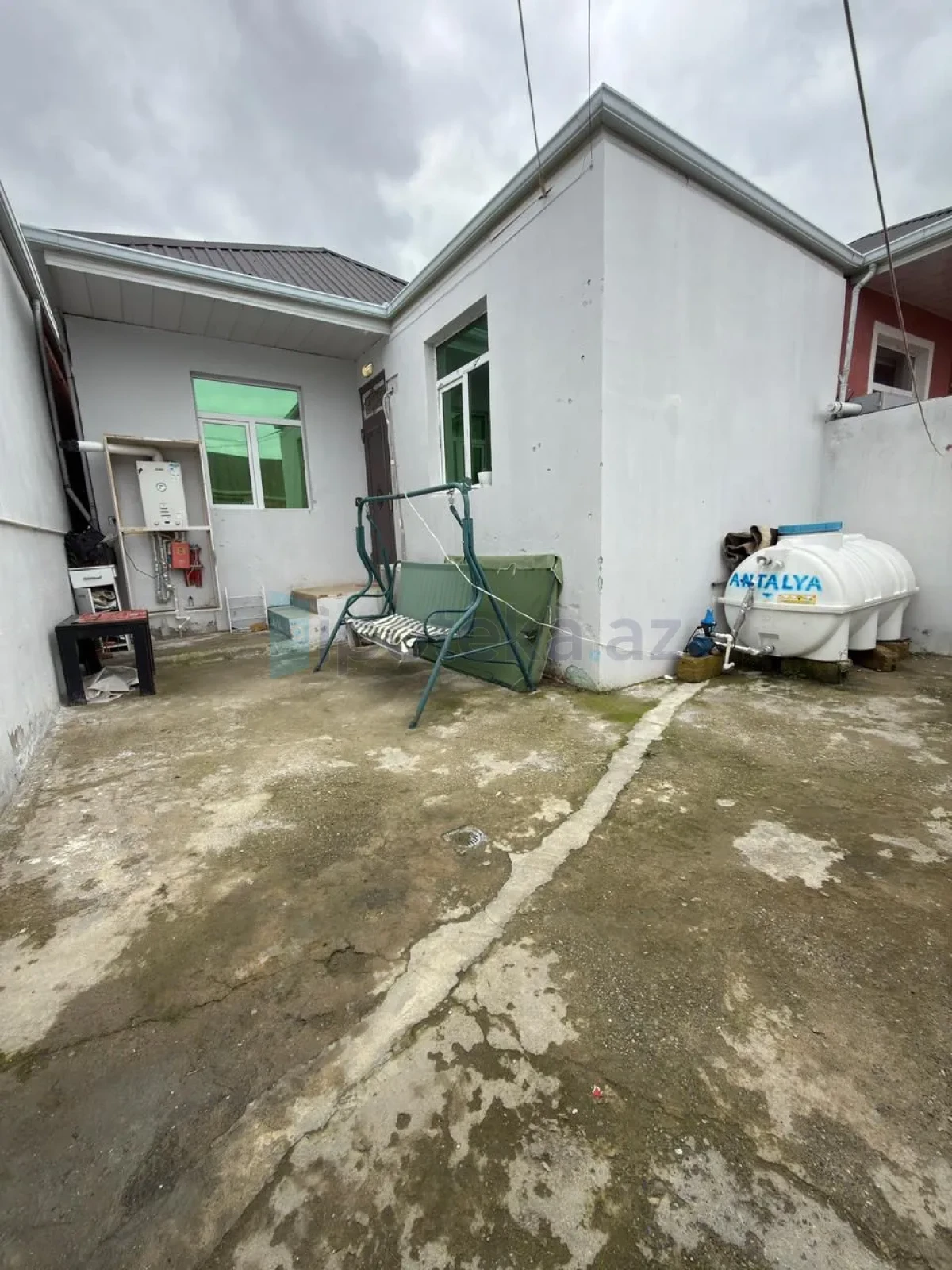 Satılır 3 otaqlı həyət evi 55 m²