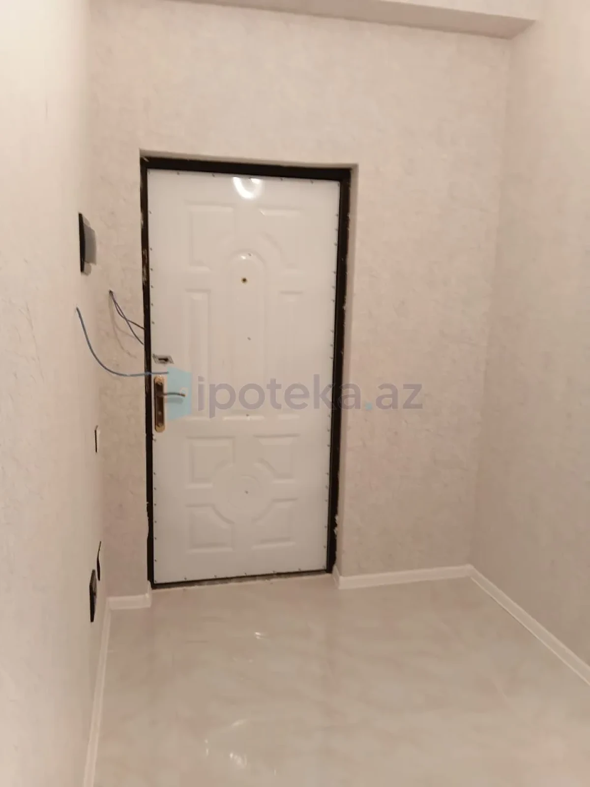 Satılır 2 otaqlı yeni tikili 99 m²