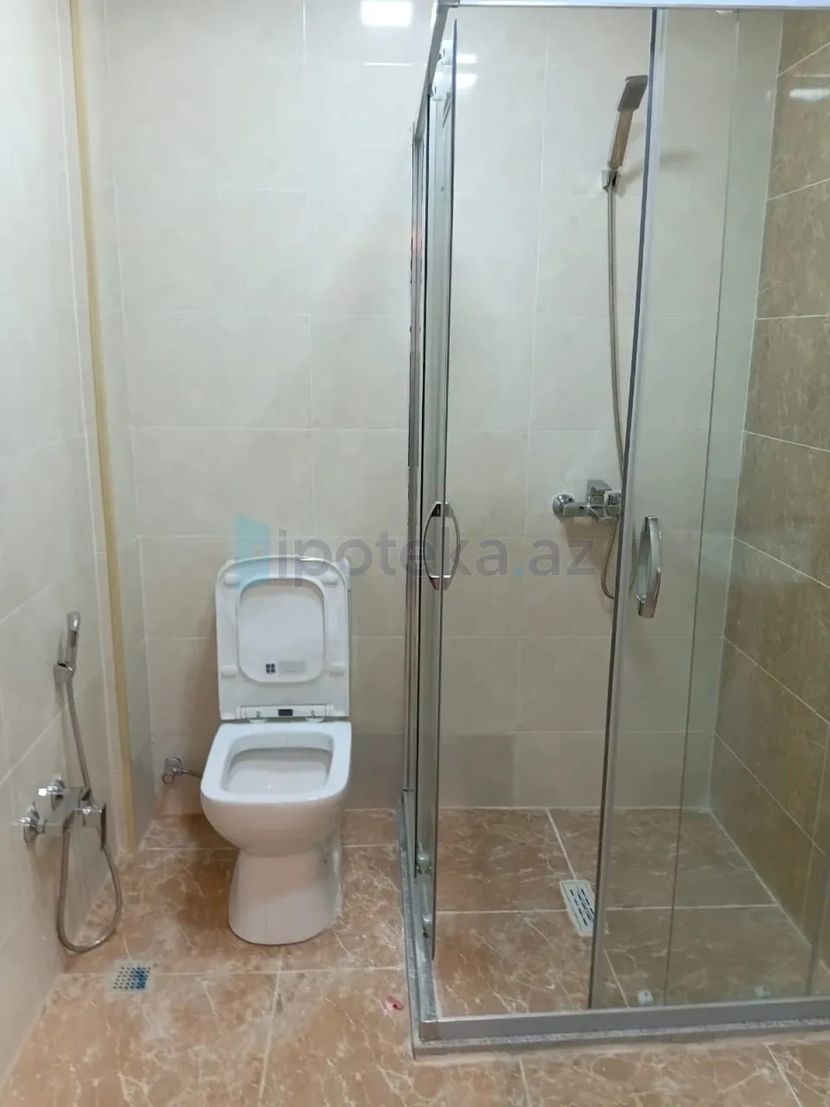 Satılır 2 otaqlı yeni tikili 99 m²