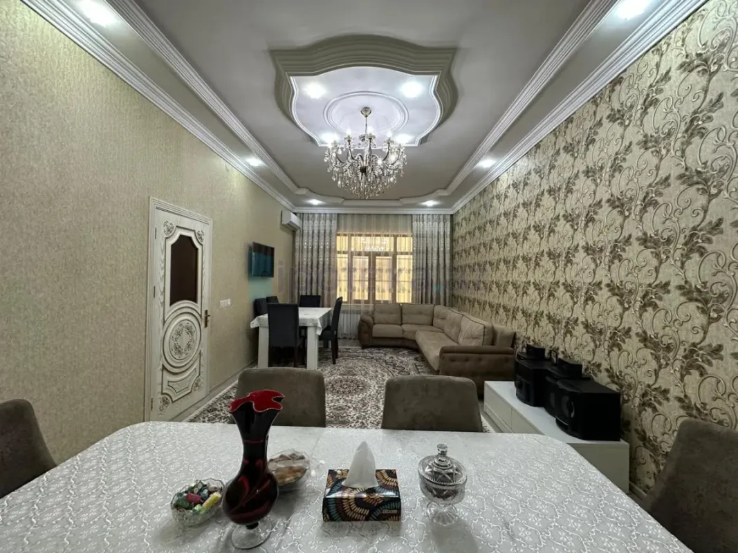 Satılır 4 otaqlı həyət evi 160 m²