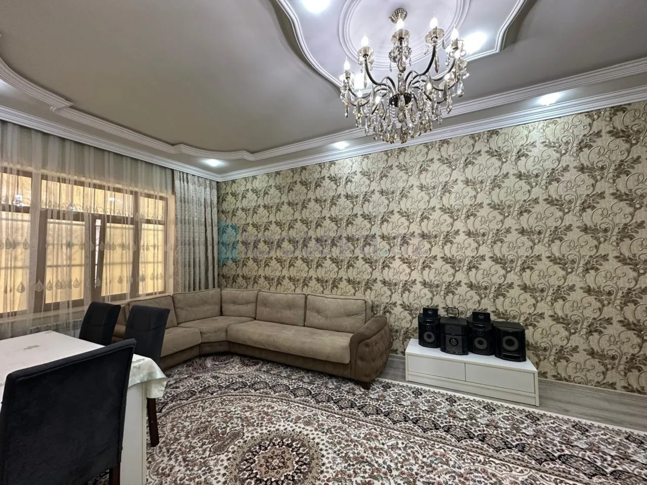 Satılır 4 otaqlı həyət evi 160 m²