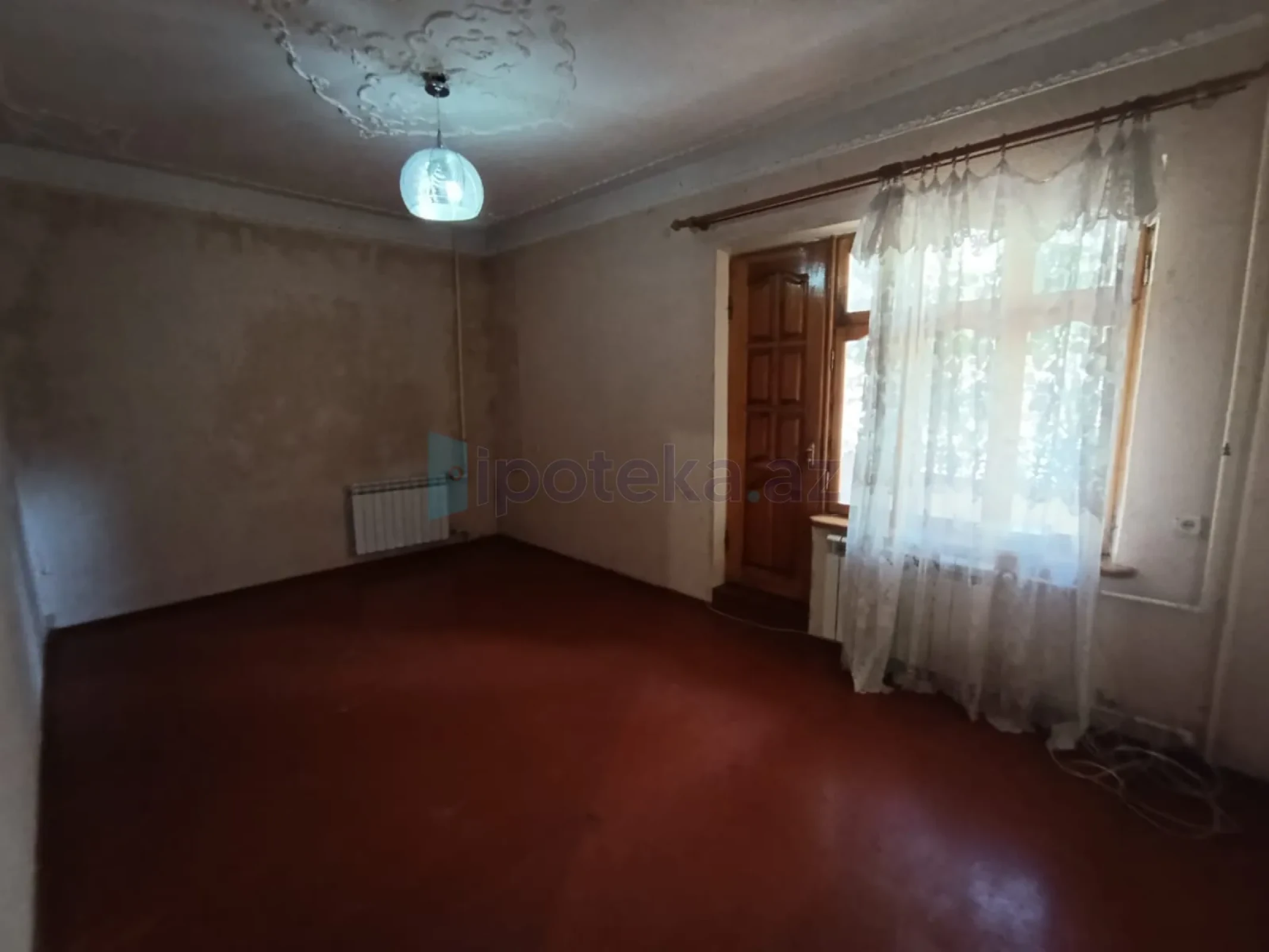 Satılır 3 otaqlı köhnə tikili 80 m²