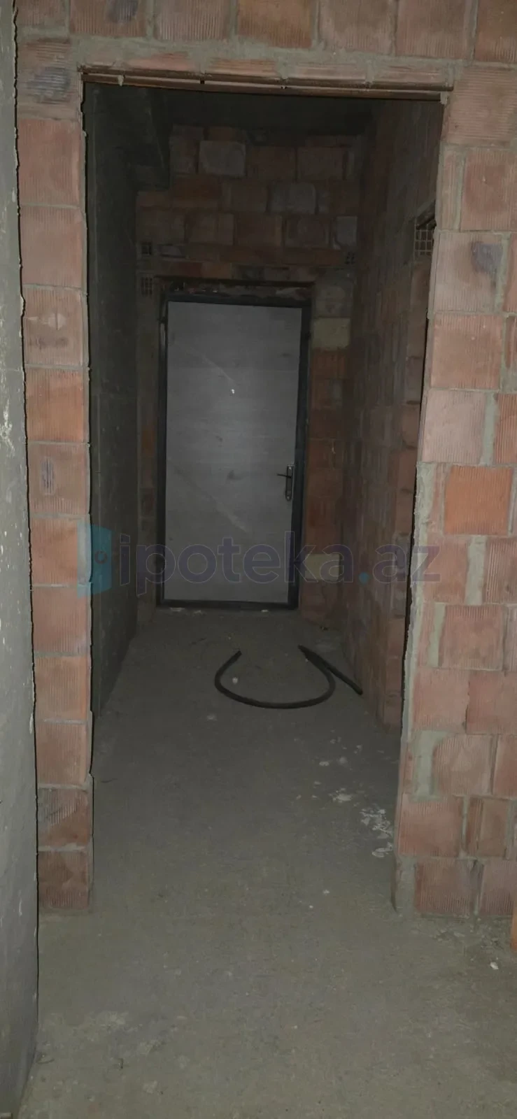 Satılır 2 otaqlı yeni tikili 60 m²