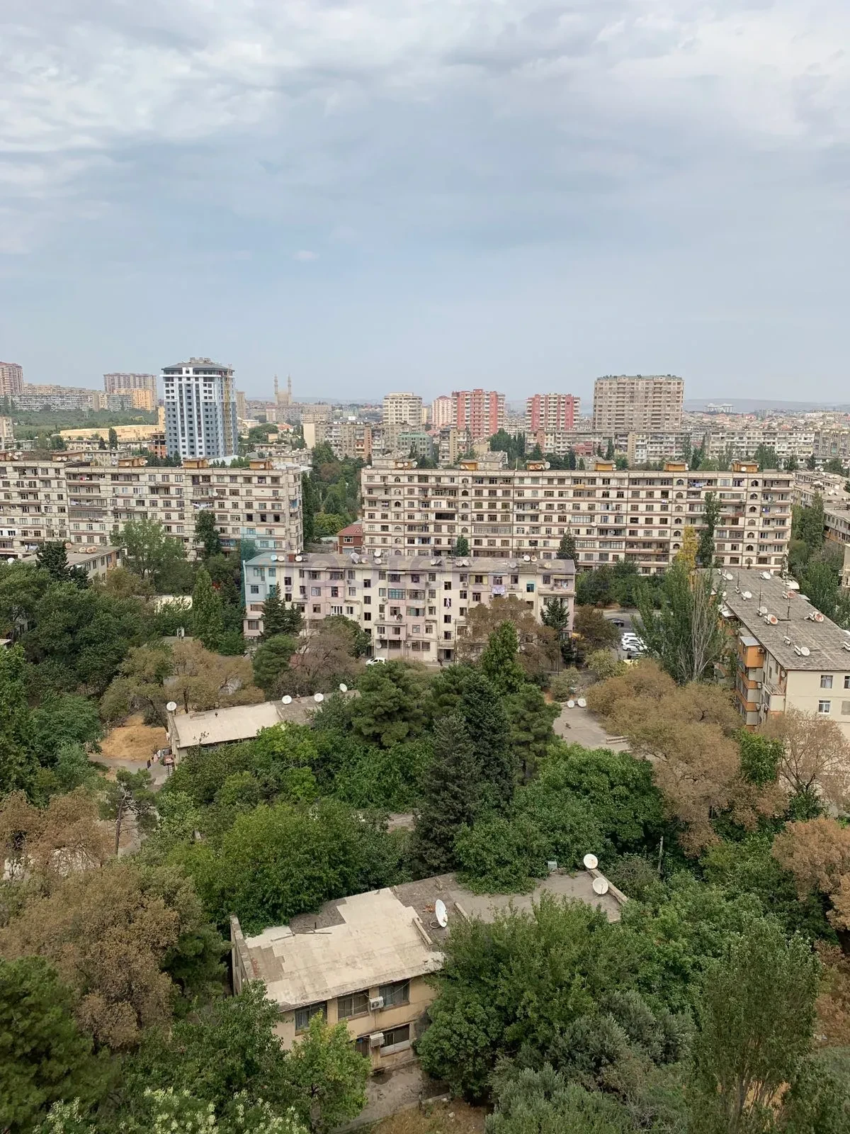 Satılır 2 otaqlı yeni tikili 90 m²