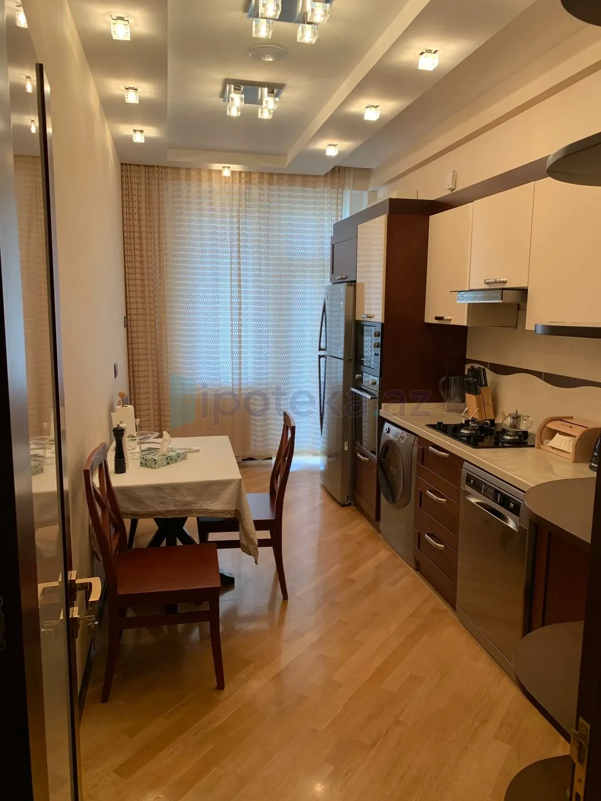 Satılır 2 otaqlı yeni tikili 90 m²