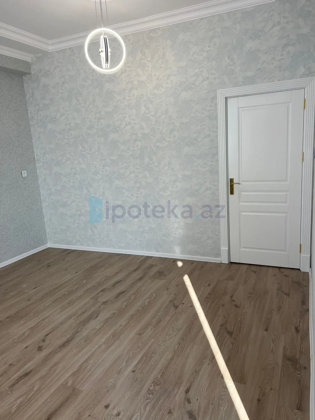 Satılır 2 otaqlı yeni tikili 82 m²