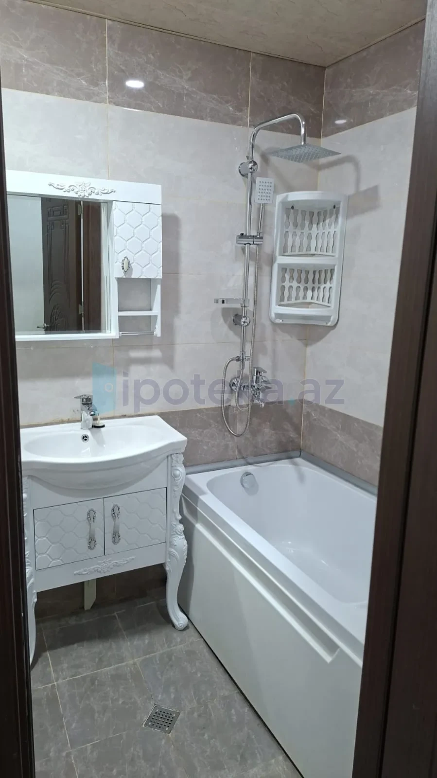 Satılır 2 otaqlı yeni tikili 57 m²