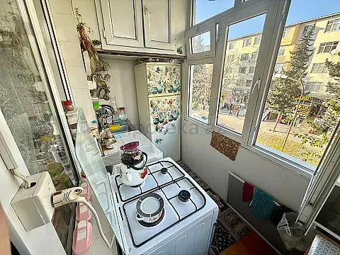 Satılır 3 otaqlı köhnə tikili 60 m²