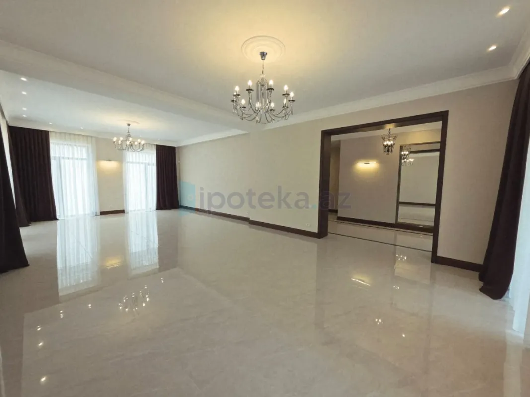Satılır 6 otaqlı mənzil 360 m²