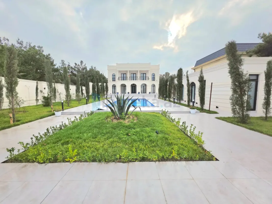 Satılır 6 otaqlı mənzil 360 m²